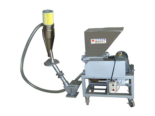 Slow plastic crusher